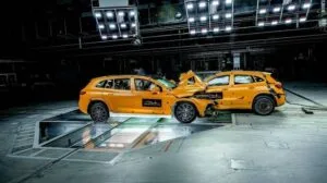 Read more about the article Mercedes-Benz Conducts First Public EV Crash Test in World
