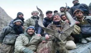Read more about the article American Bags Year’s First Markhor Trophy in Chitral