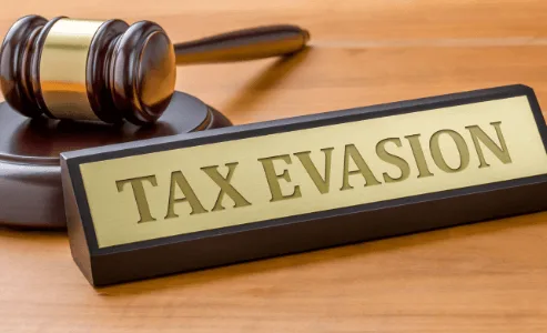 You are currently viewing Customs Reveals Billion-rupee Tax Evasion in Indian Yarn Smuggling