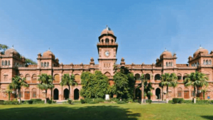 Read more about the article Punjab University Associate Degree Commerce Admission`s Last Date 2023 Extended