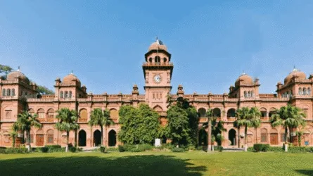 You are currently viewing Punjab University Associate Degree Commerce Admission Last Date 2023 Extended