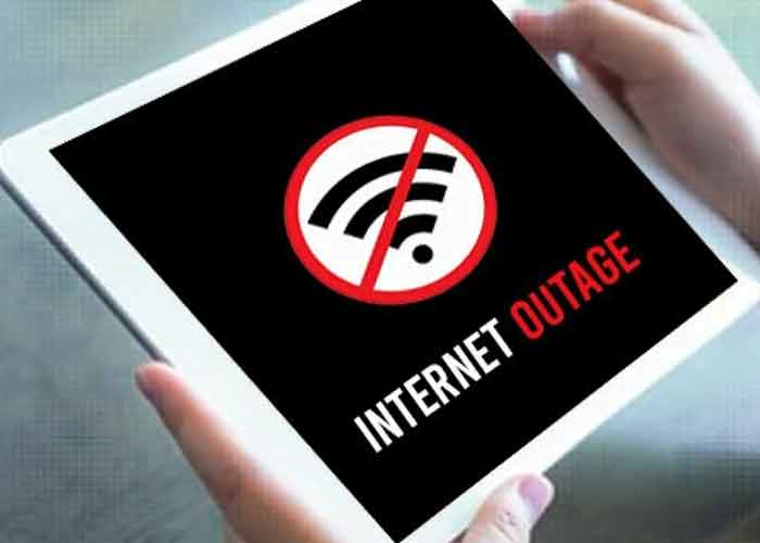 Pakistan Faces Internet Outage. Internet Services Go Down Across Pakistan. Internet Services Go Down in Pakistan