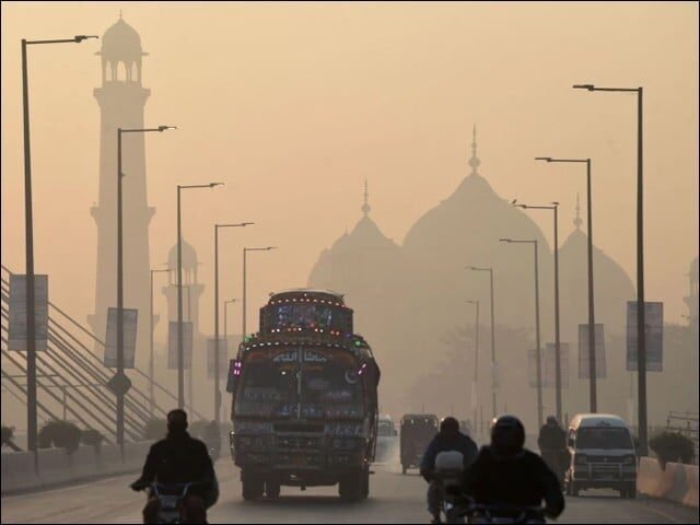 Lahore AQI Index Crossed 400: Cautious